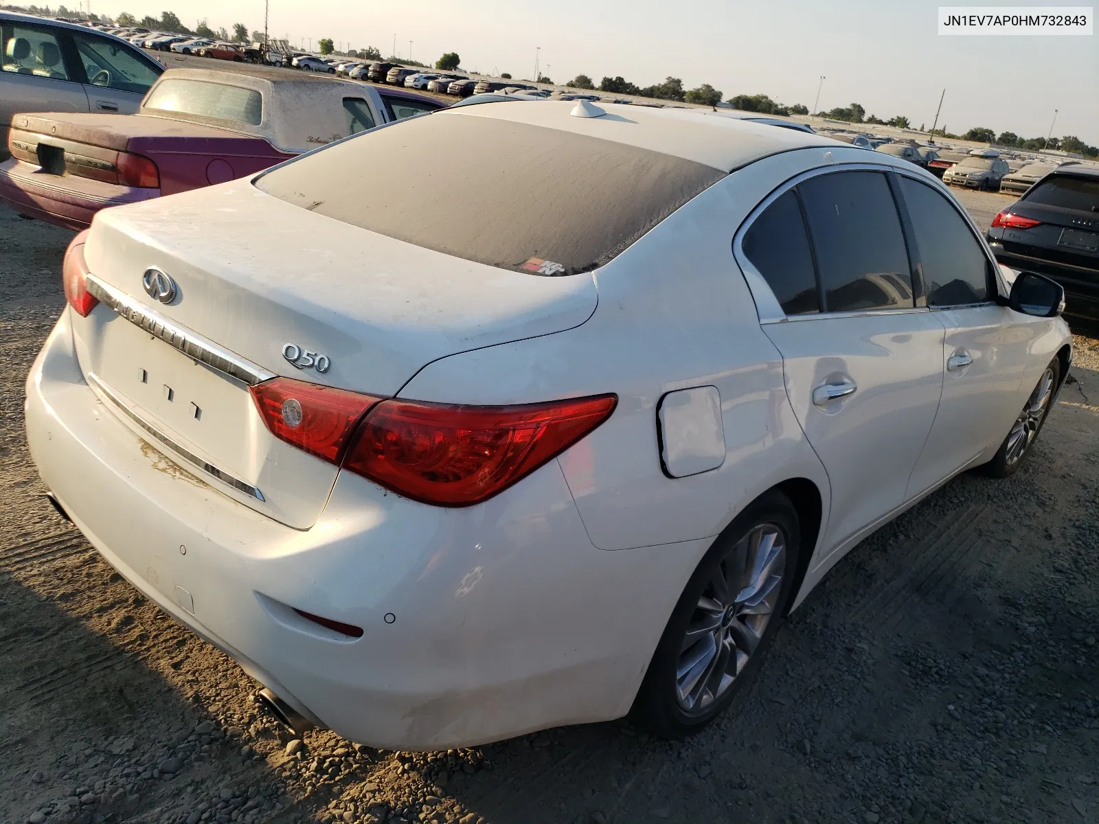 JN1EV7AP0HM732843 2017 Infiniti Q50 Premium