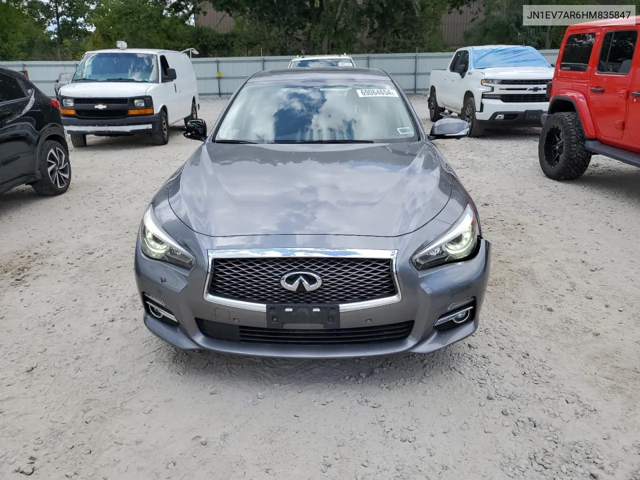 JN1EV7AR6HM835847 2017 Infiniti Q50 Premium