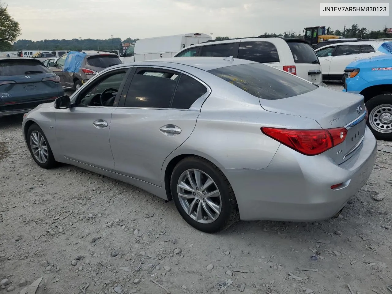 JN1EV7AR5HM830123 2017 Infiniti Q50 Premium