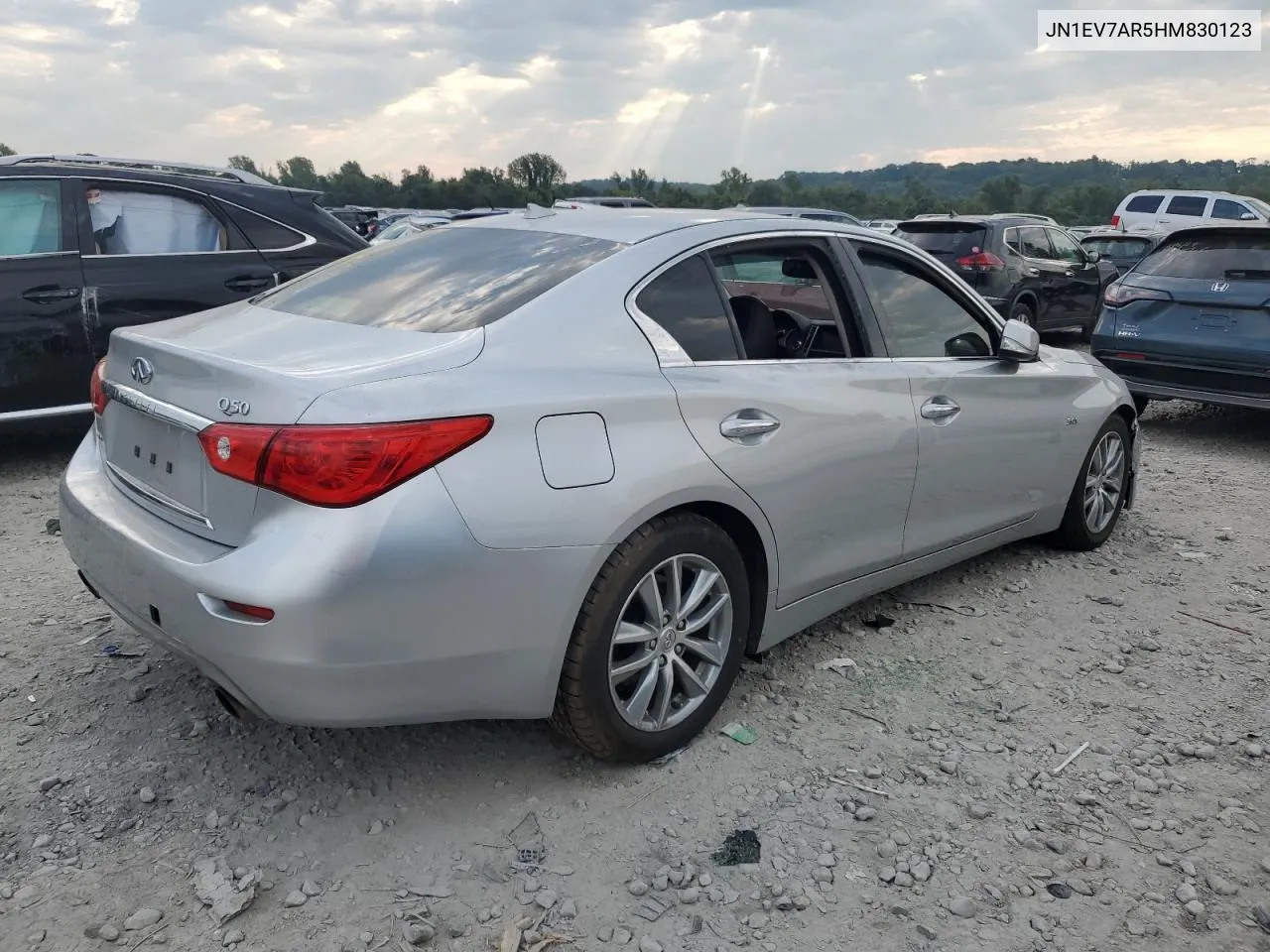 JN1EV7AR5HM830123 2017 Infiniti Q50 Premium