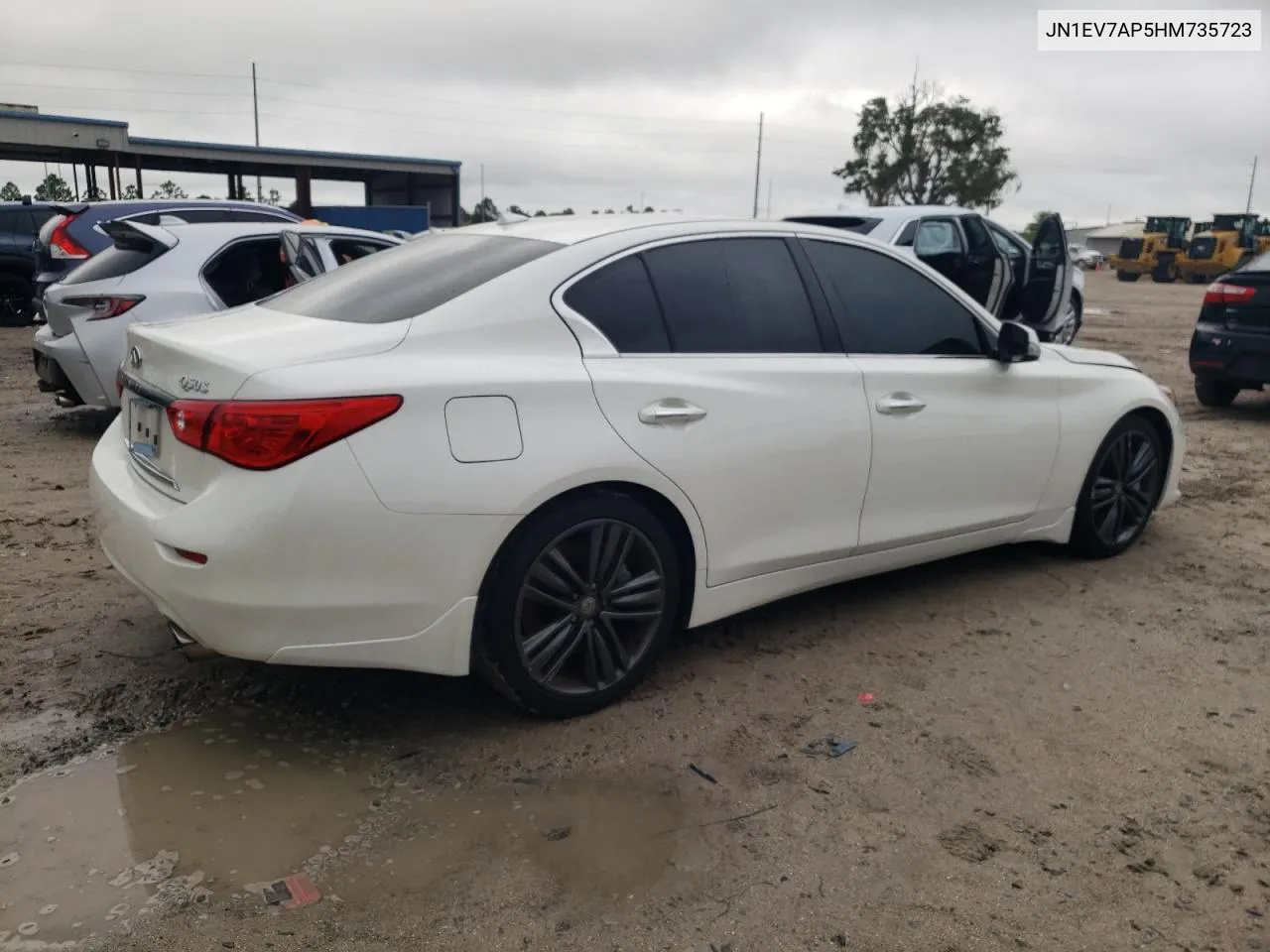 JN1EV7AP5HM735723 2017 Infiniti Q50 Premium