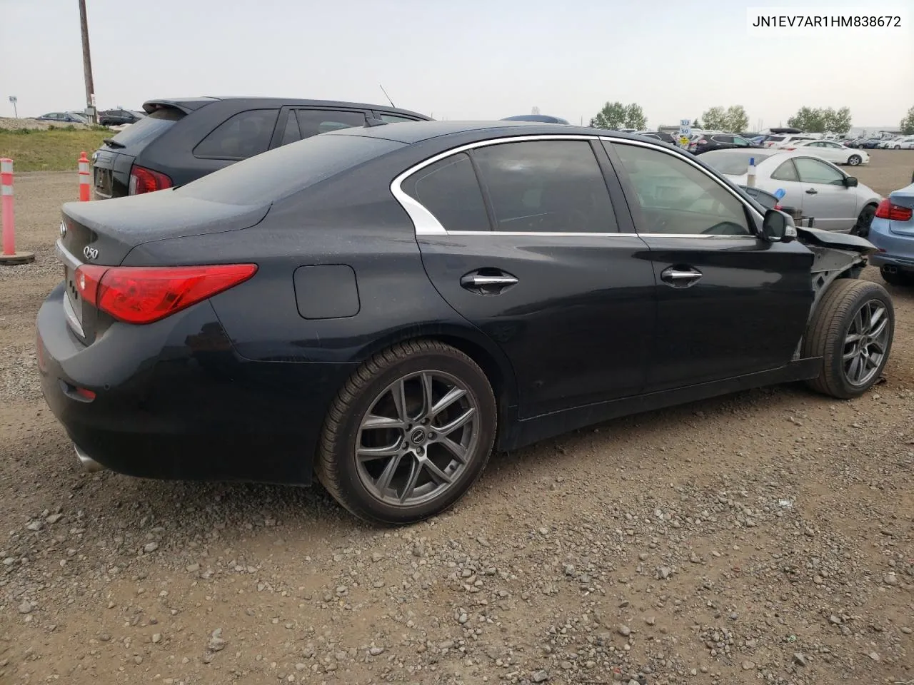 JN1EV7AR1HM838672 2017 Infiniti Q50 Premium