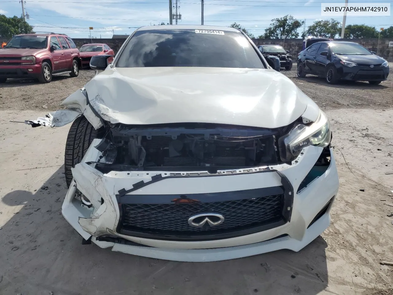 JN1EV7AP6HM742910 2017 Infiniti Q50 Premium