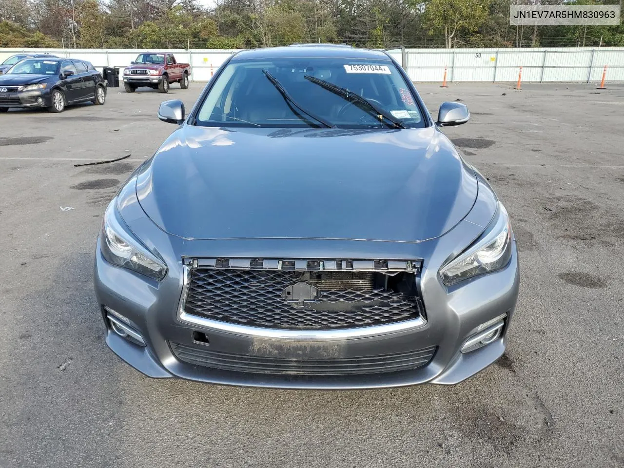 JN1EV7AR5HM830963 2017 Infiniti Q50 Premium