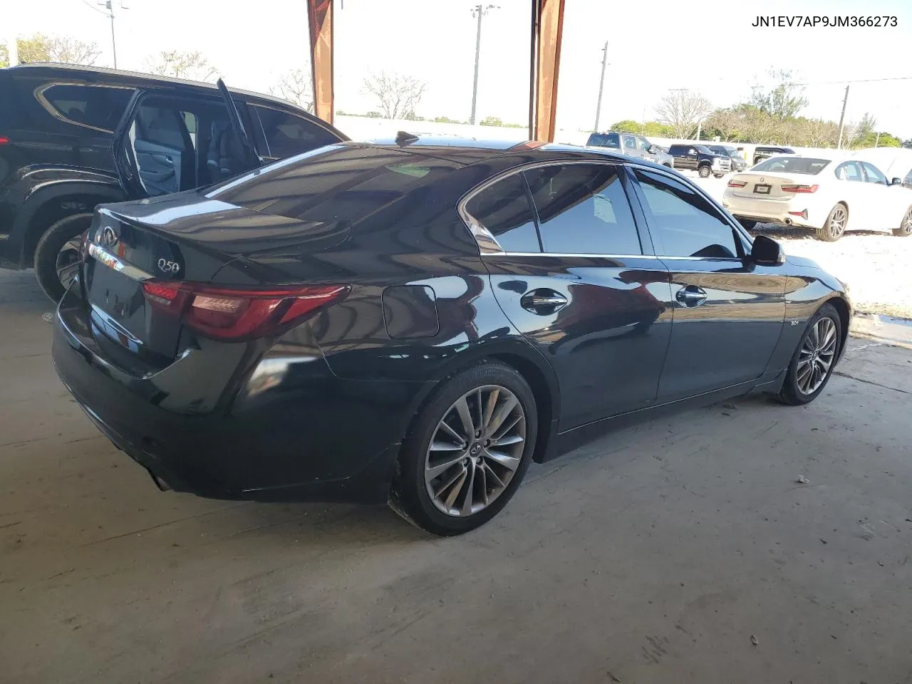 2018 Infiniti Q50 Luxe VIN: JN1EV7AP9JM366273 Lot: 56236324