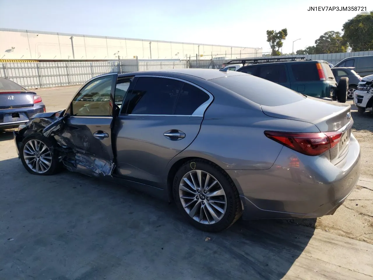 2018 Infiniti Q50 Luxe VIN: JN1EV7AP3JM358721 Lot: 61630434