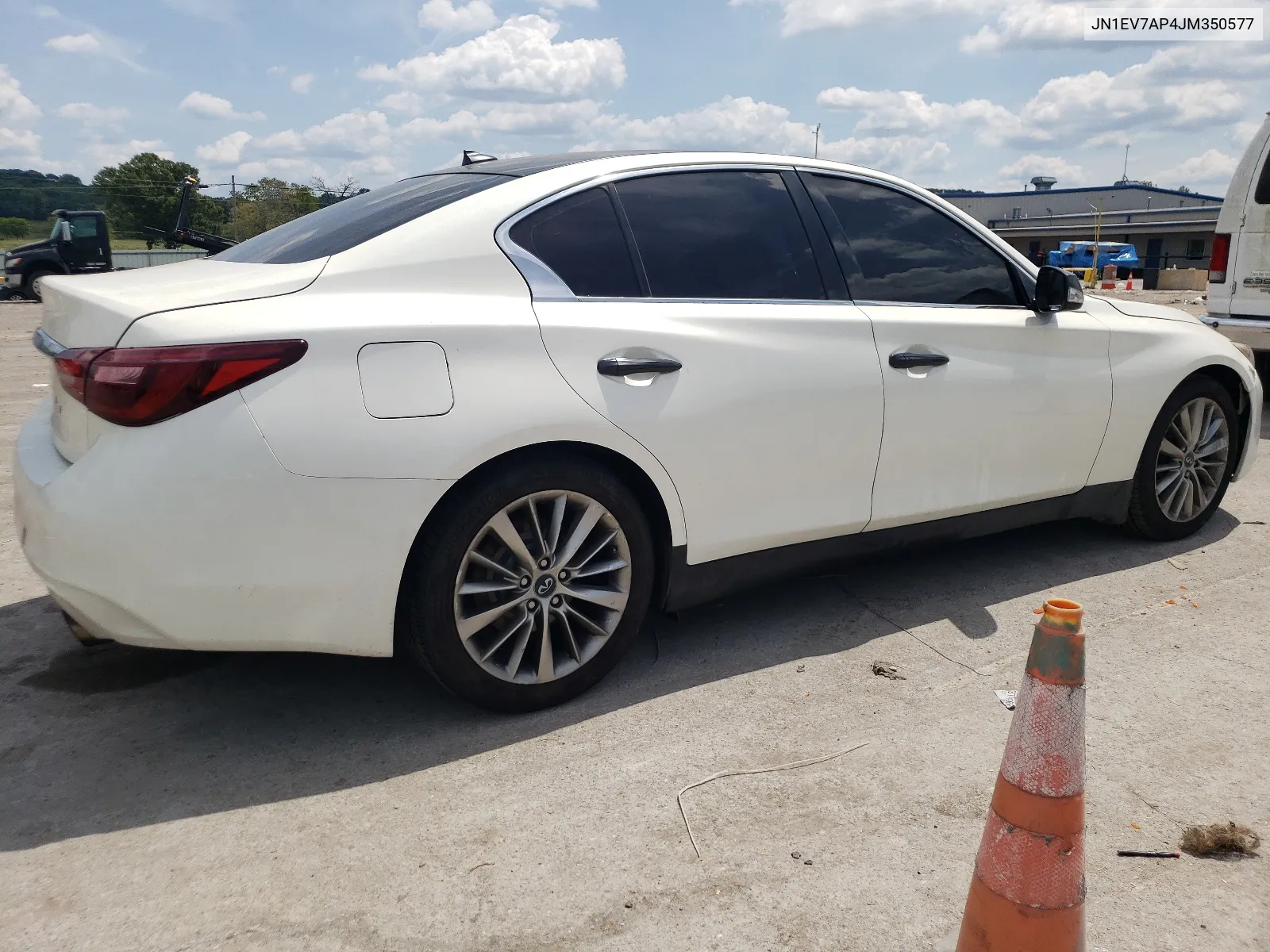 2018 Infiniti Q50 Luxe VIN: JN1EV7AP4JM350577 Lot: 67711424