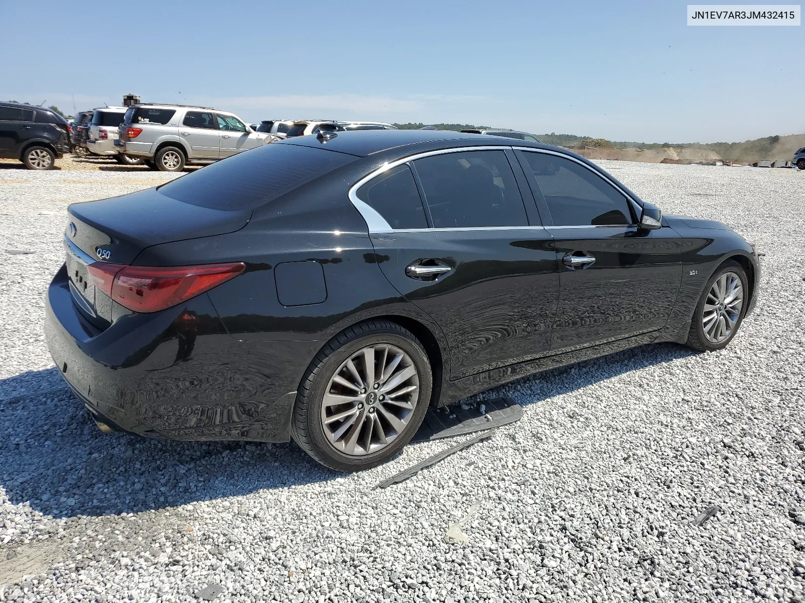 JN1EV7AR3JM432415 2018 Infiniti Q50 Luxe