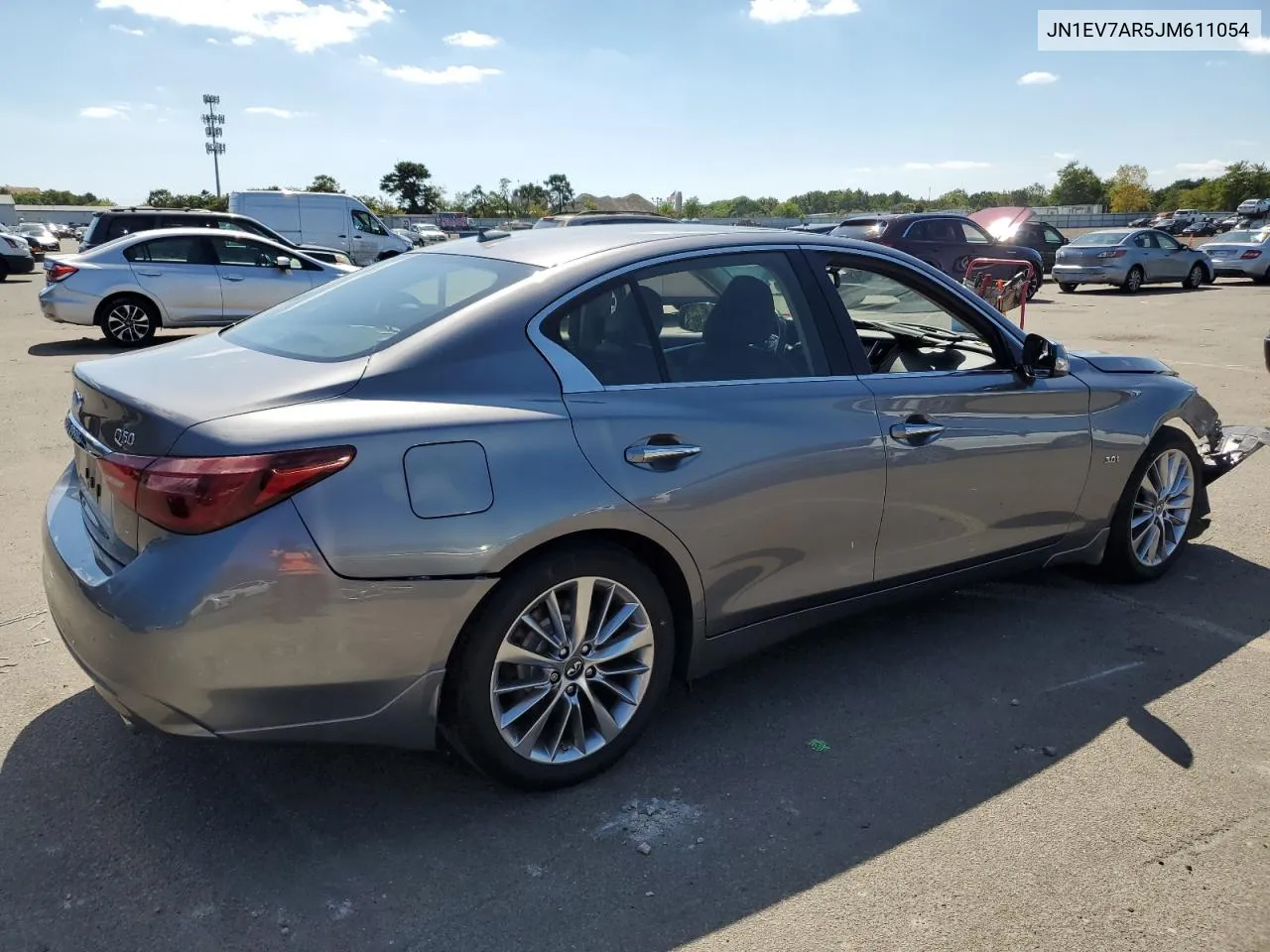 2018 Infiniti Q50 Luxe VIN: JN1EV7AR5JM611054 Lot: 69848944