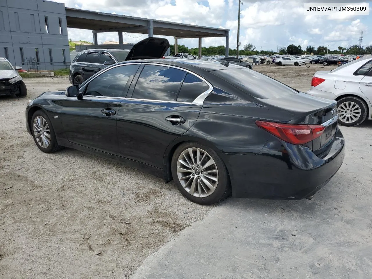 2018 Infiniti Q50 Luxe VIN: JN1EV7AP1JM350309 Lot: 71006374