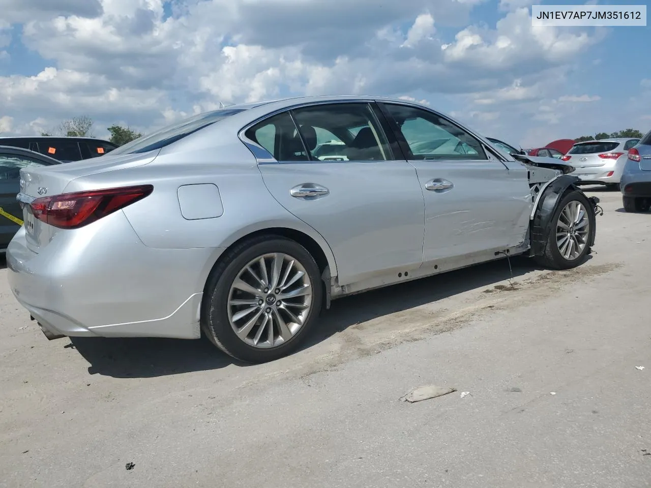 2018 Infiniti Q50 Luxe VIN: JN1EV7AP7JM351612 Lot: 71272304