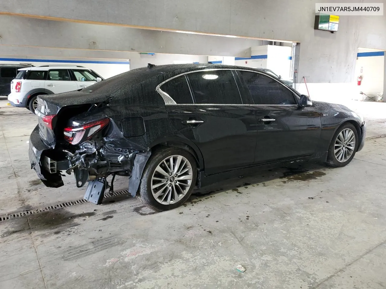 JN1EV7AR5JM440709 2018 Infiniti Q50 Luxe