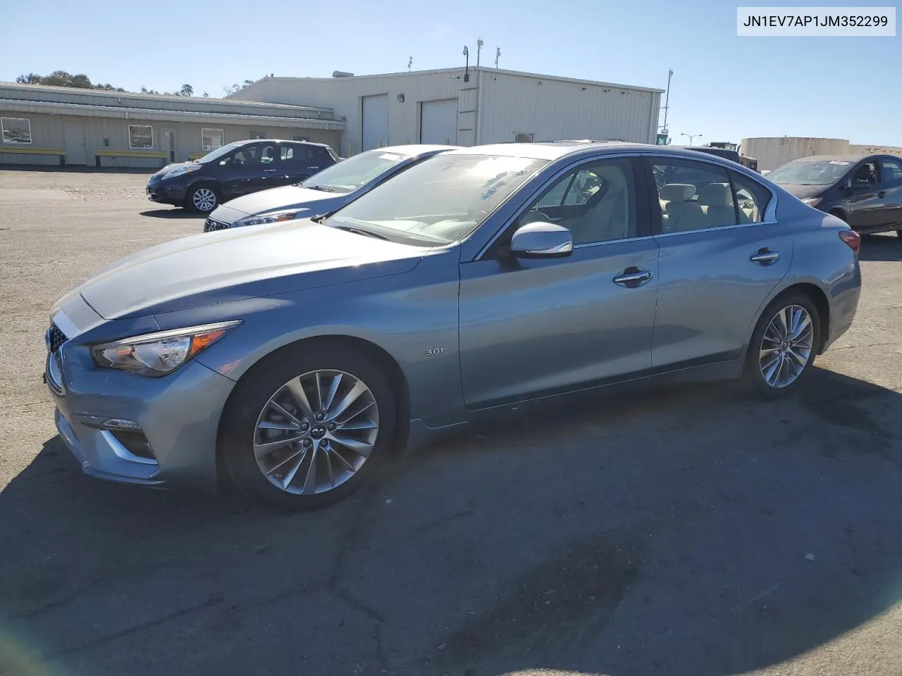 JN1EV7AP1JM352299 2018 Infiniti Q50 Luxe