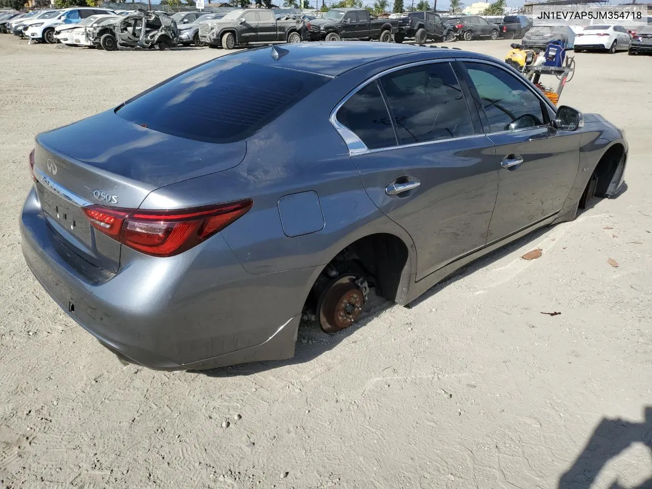 2018 Infiniti Q50 Luxe VIN: JN1EV7AP5JM354718 Lot: 81202344