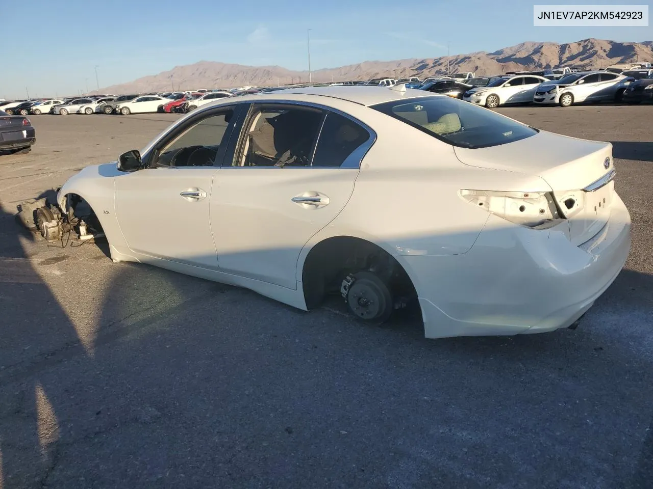 JN1EV7AP2KM542923 2019 Infiniti Q50 Luxe