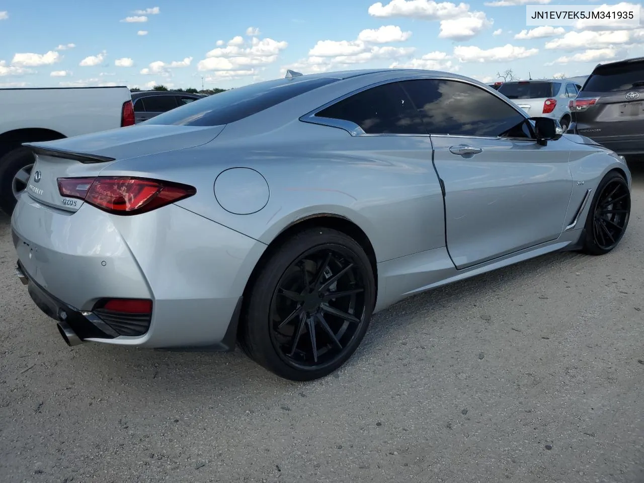 JN1EV7EK5JM341935 2018 Infiniti Q60 Luxe 300