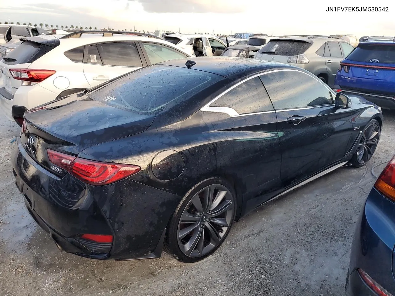 JN1FV7EK5JM530542 2018 Infiniti Q60 Red Sport 400