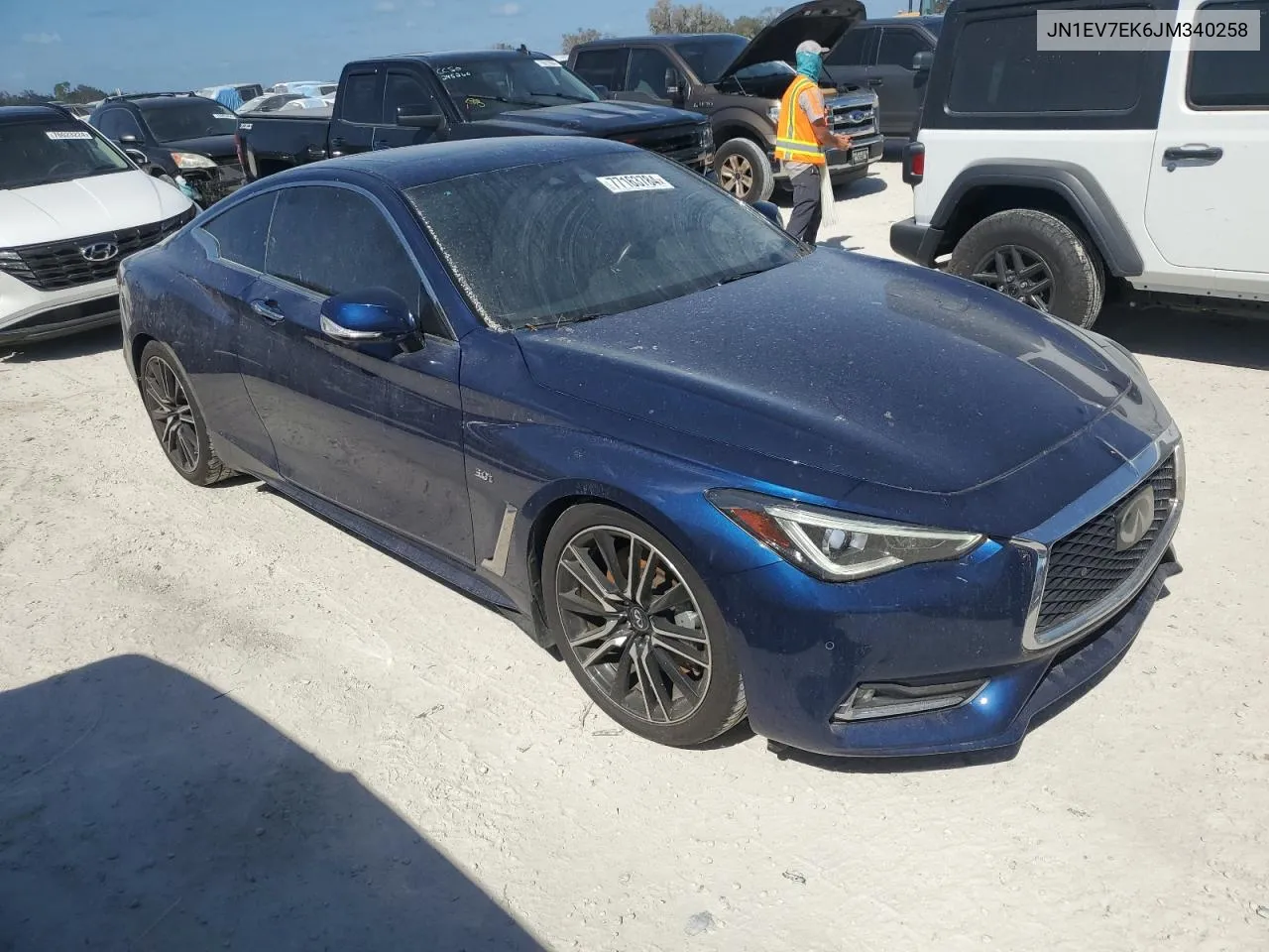 JN1EV7EK6JM340258 2018 Infiniti Q60 Luxe 300