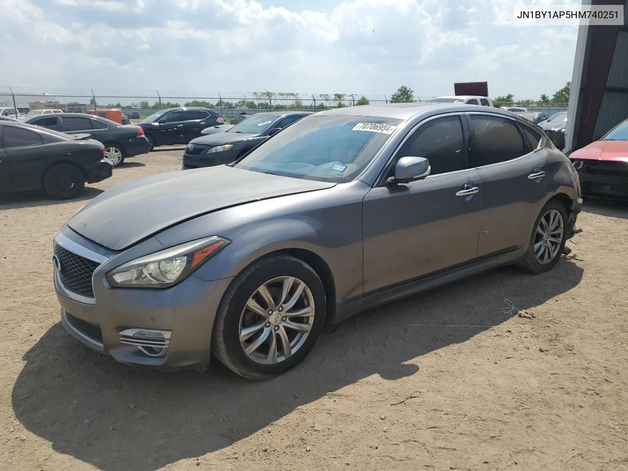 2017 Infiniti Q70 3.7 VIN: JN1BY1AP5HM740251 Lot: 70706954