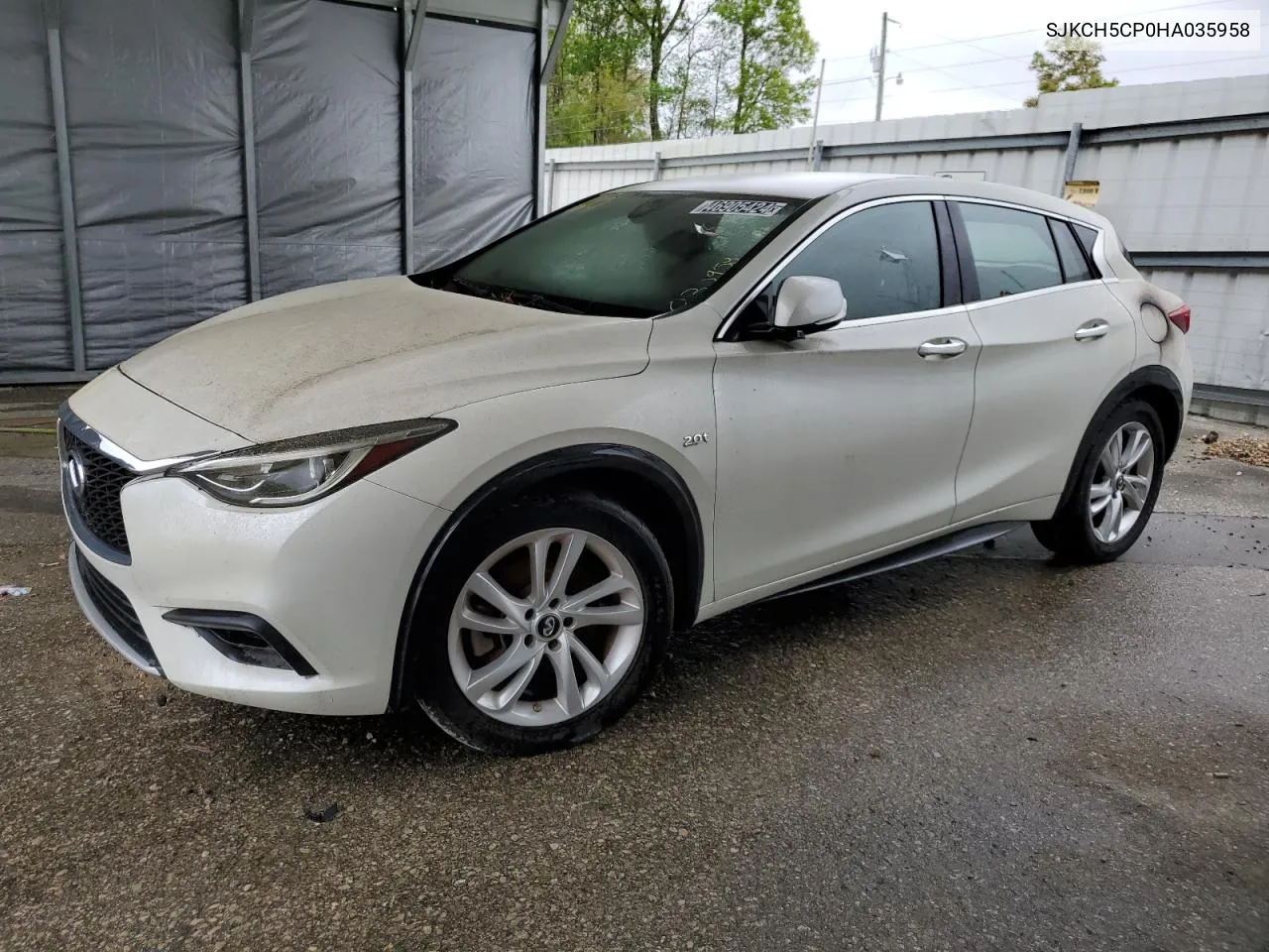 SJKCH5CP0HA035958 2017 Infiniti Qx30 Base