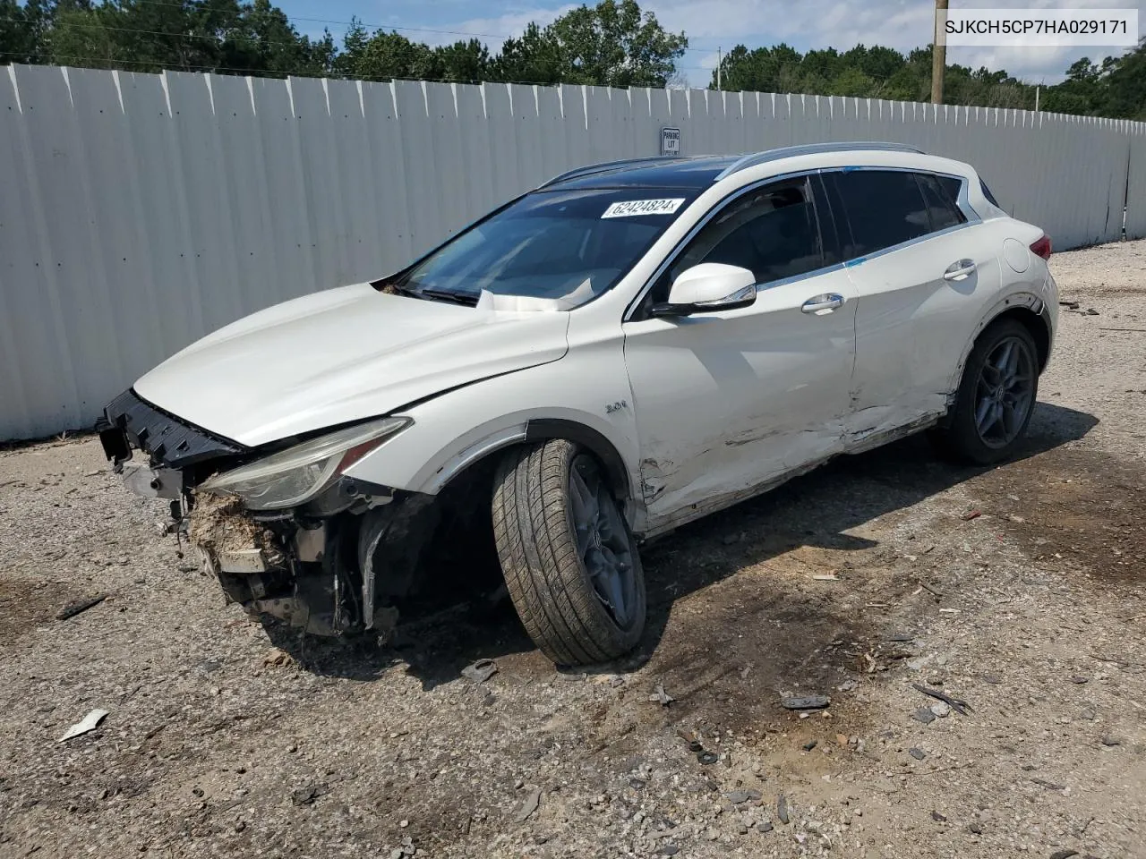 SJKCH5CP7HA029171 2017 Infiniti Qx30 Base