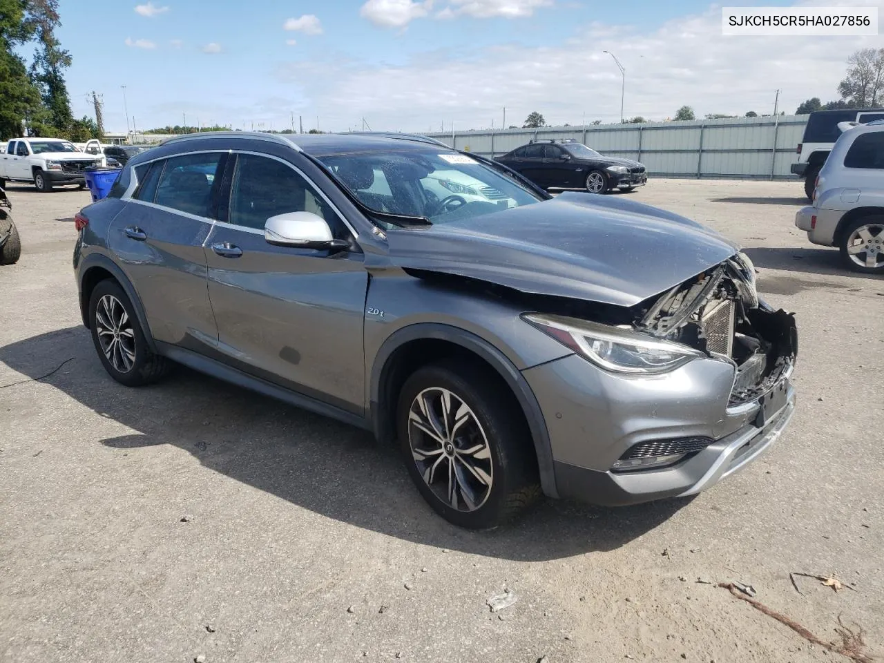 SJKCH5CR5HA027856 2017 Infiniti Qx30 Base