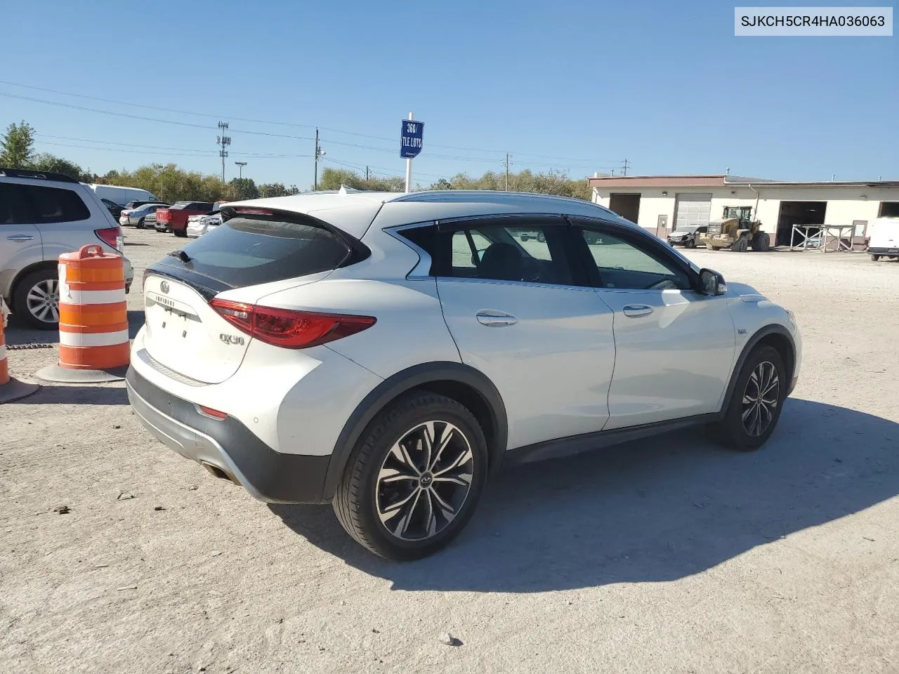 SJKCH5CR4HA036063 2017 Infiniti Qx30 Base