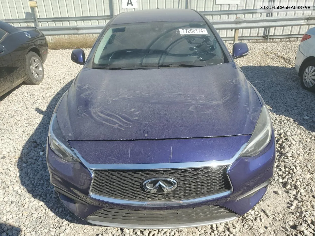 SJKCH5CP5HA033798 2017 Infiniti Qx30 Base