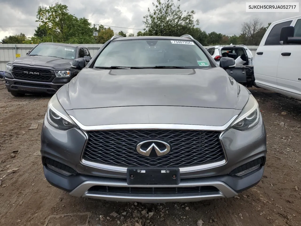 2018 Infiniti Qx30 Base VIN: SJKCH5CR9JA052717 Lot: 73407354