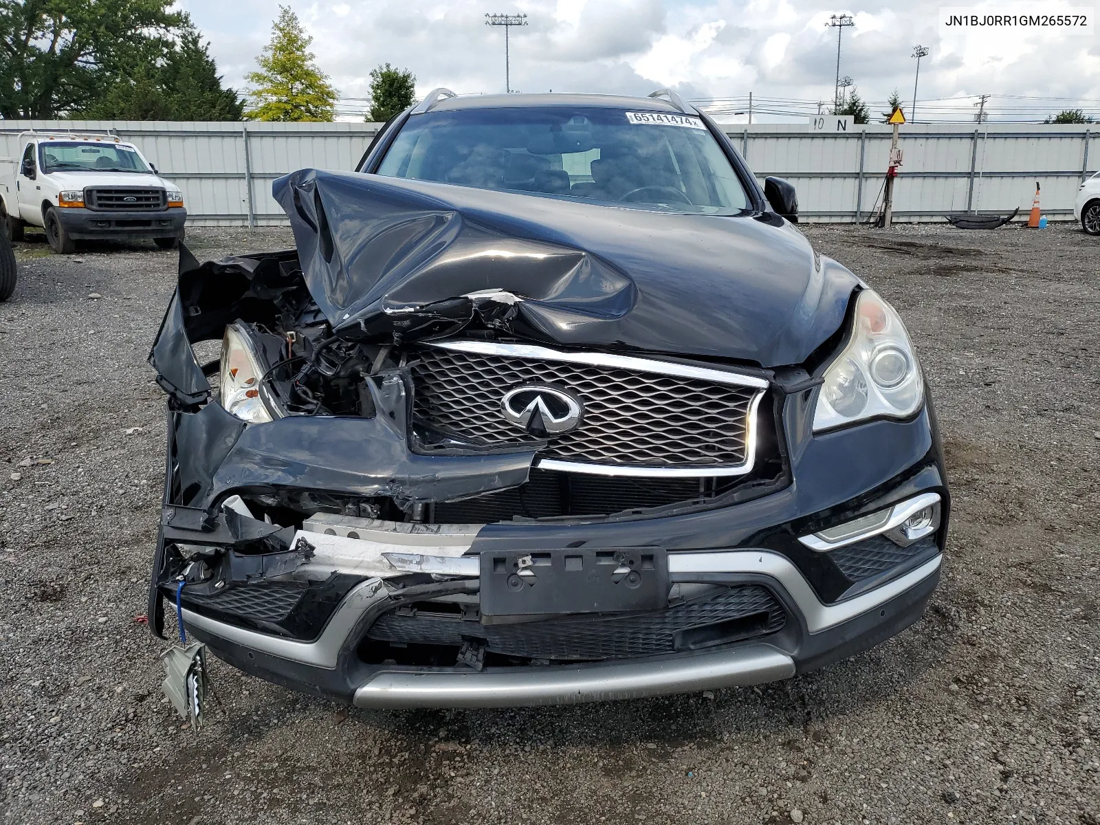 JN1BJ0RR1GM265572 2016 Infiniti Qx50