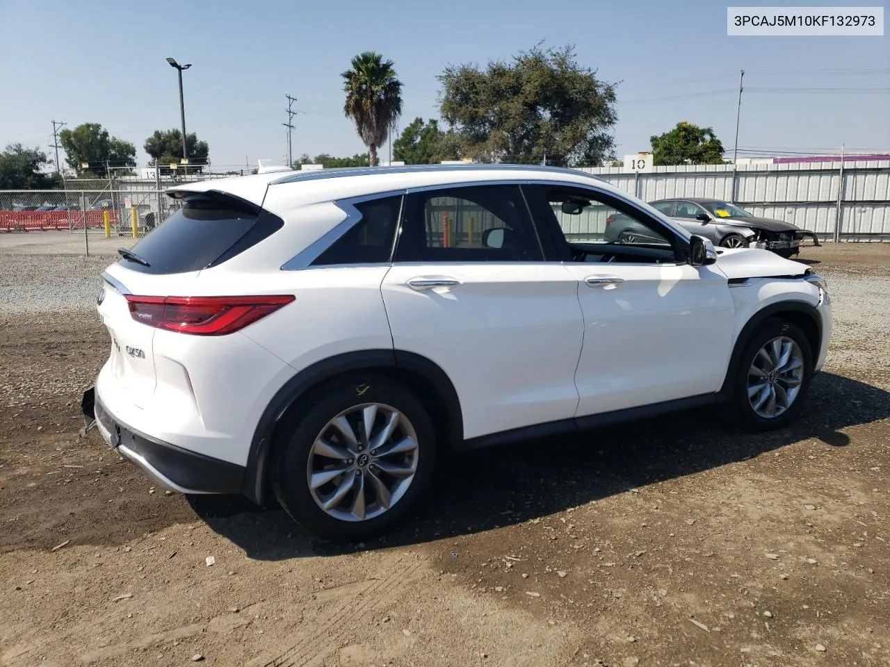 3PCAJ5M10KF132973 2019 Infiniti Qx50 Essential