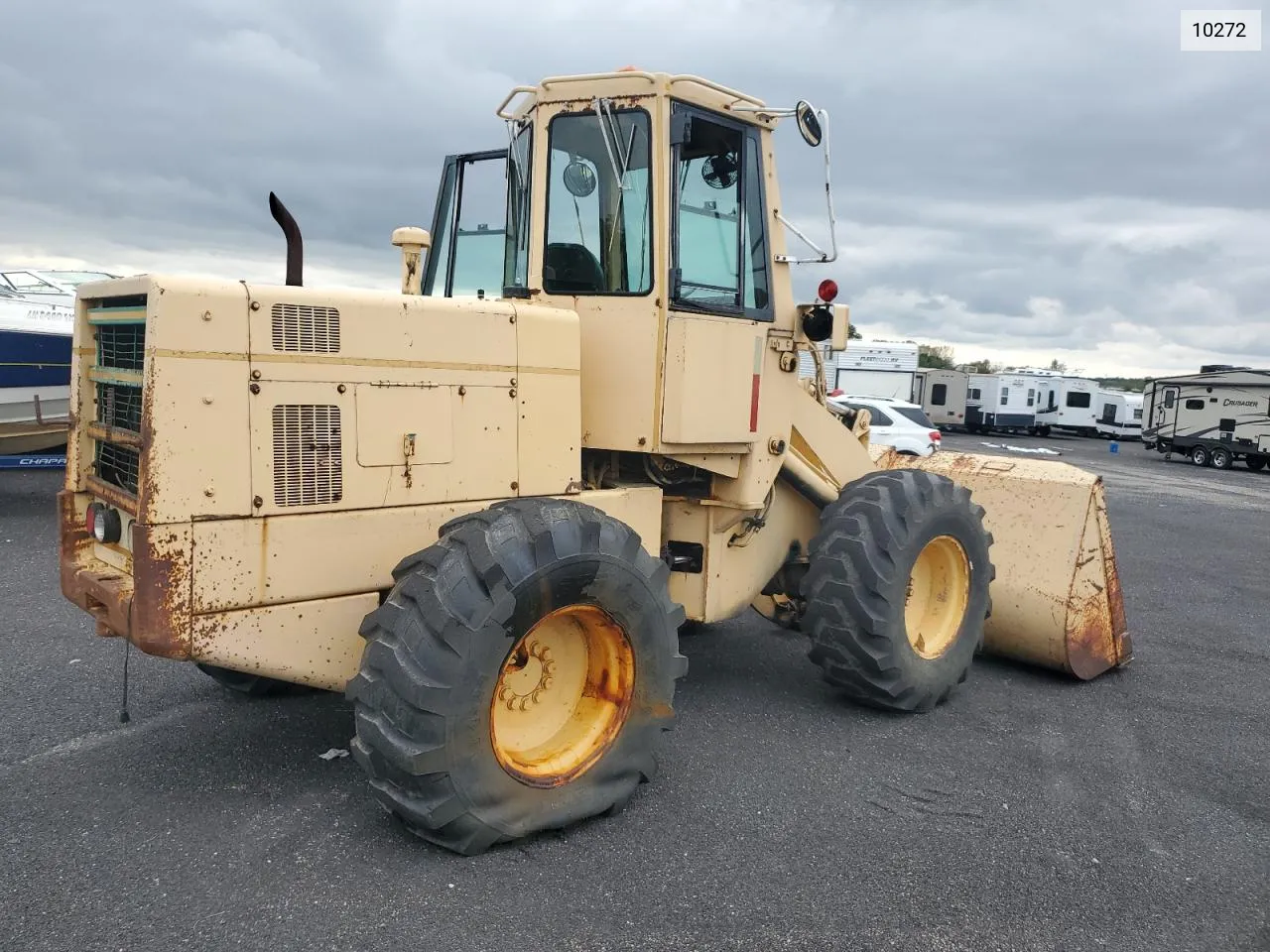 1970 International Loader VIN: 10272 Lot: 72038344