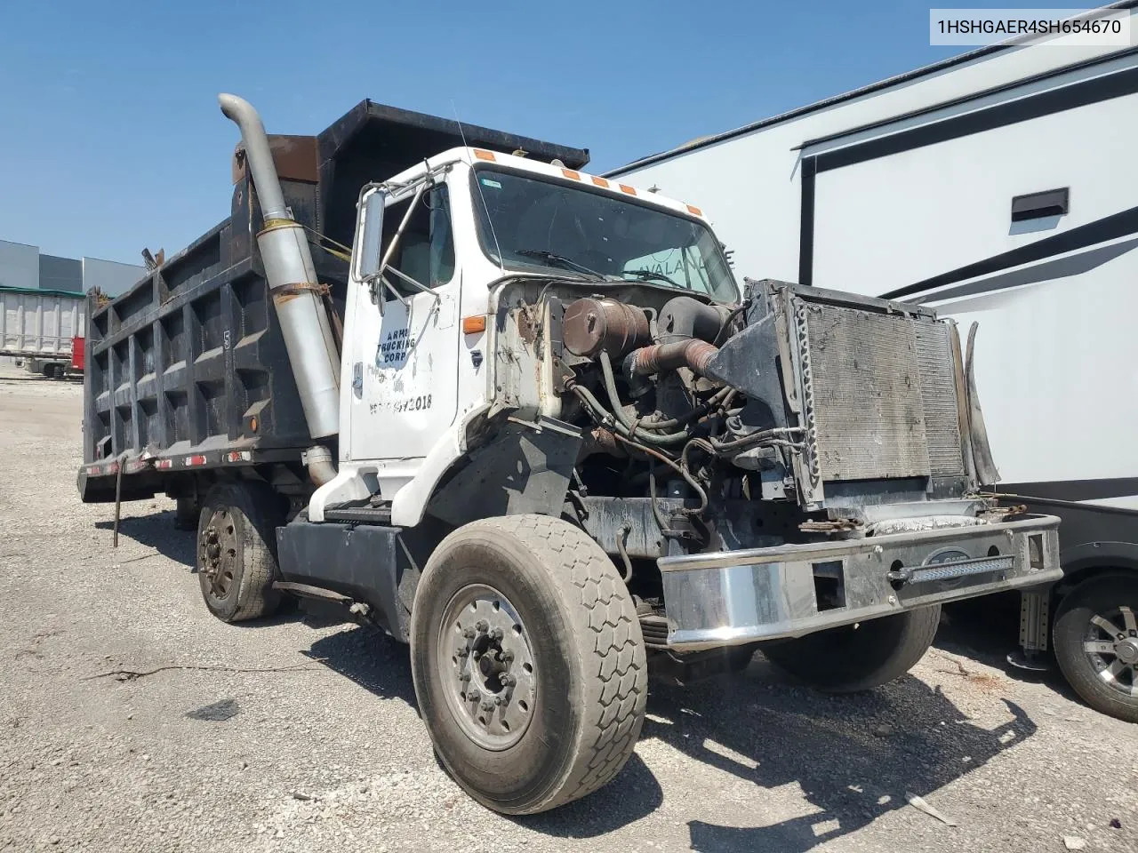 1995 International 8000 8200 VIN: 1HSHGAER4SH654670 Lot: 55630434