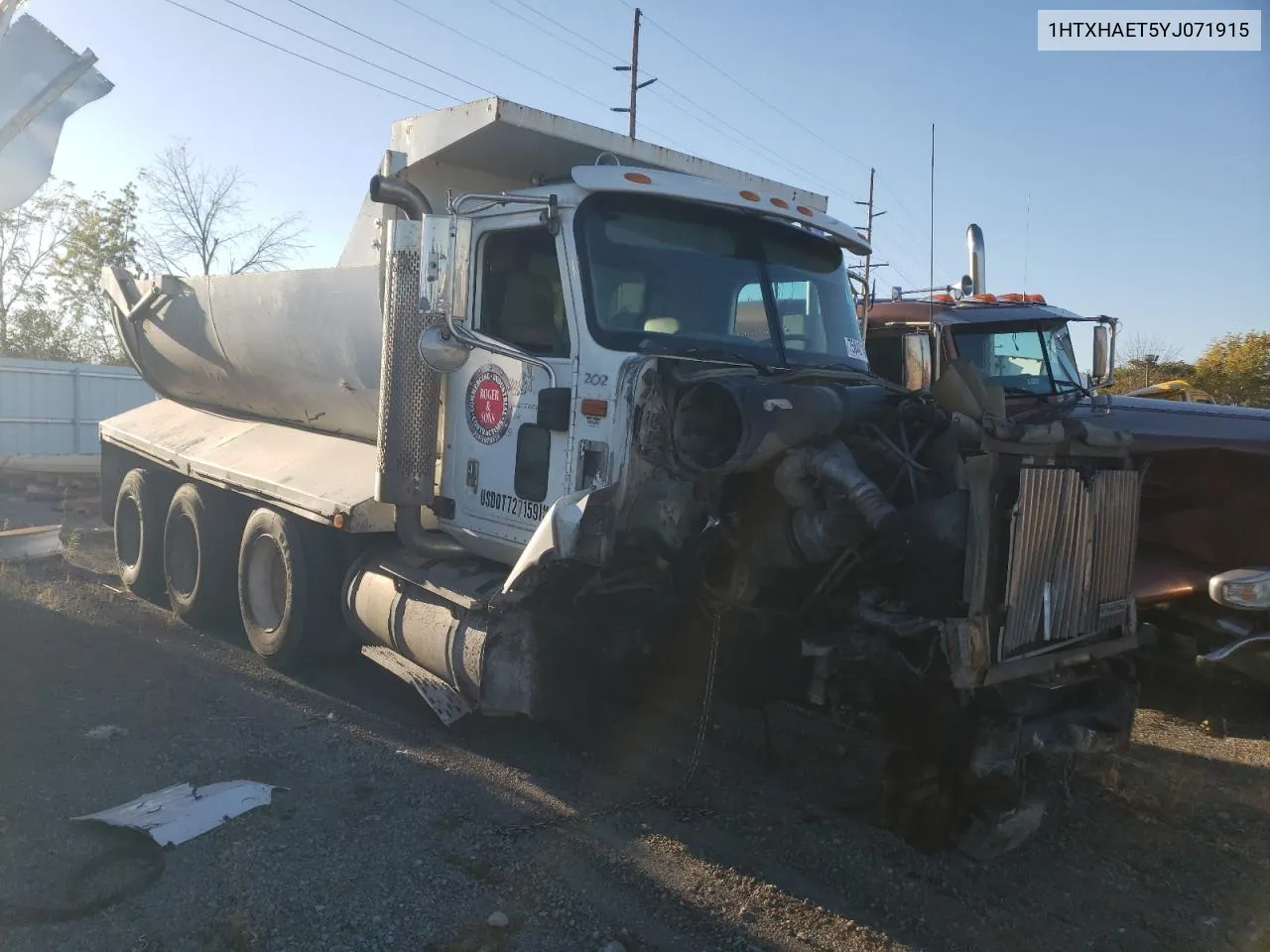 2000 International 5600 5600I VIN: 1HTXHAET5YJ071915 Lot: 75842104