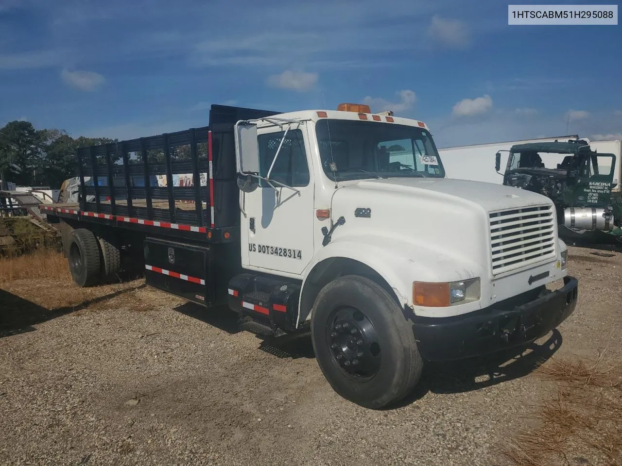 2001 International 4000 4700 VIN: 1HTSCABM51H295088 Lot: 74257084