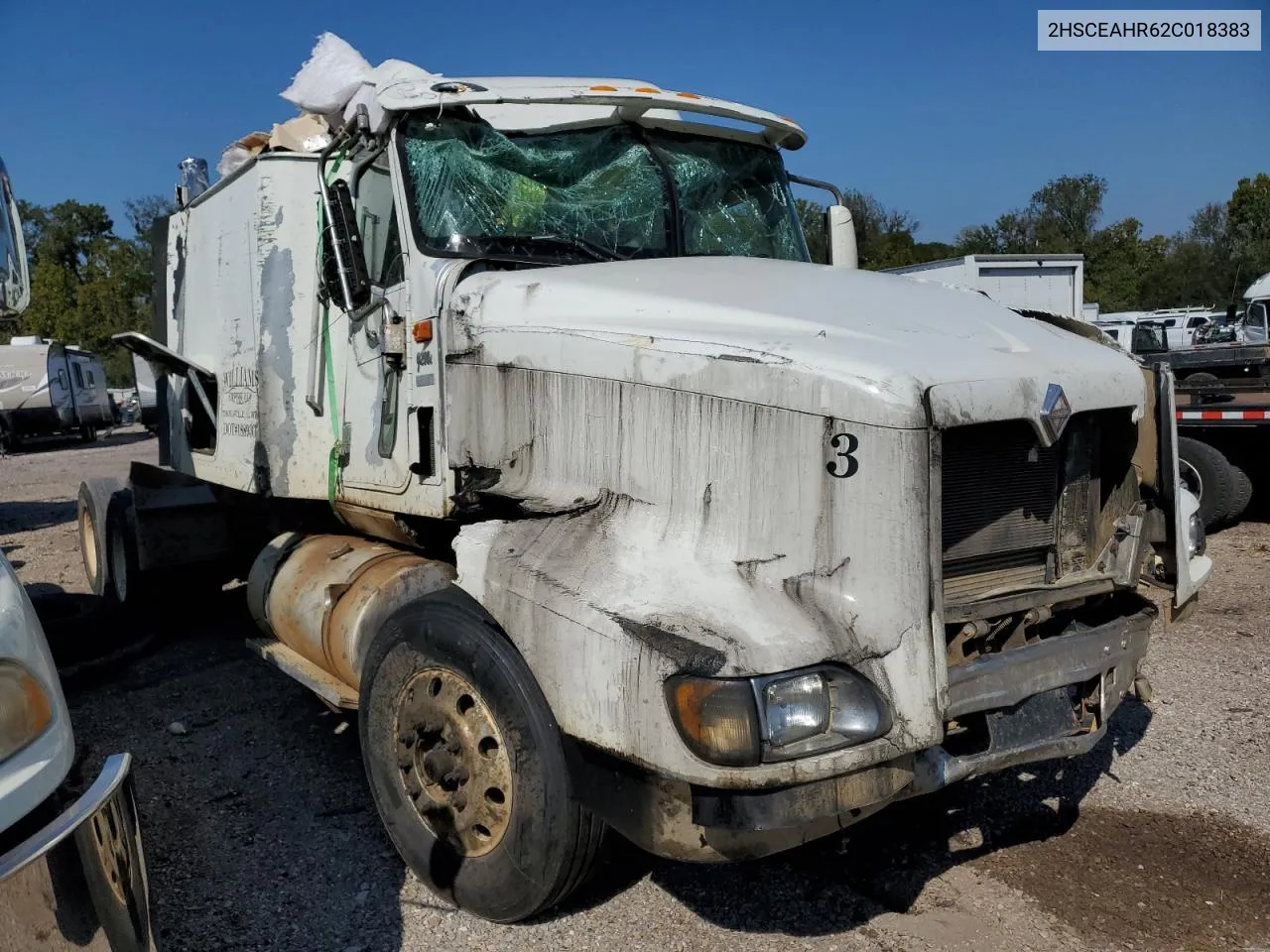 2002 International 9200 9200I VIN: 2HSCEAHR62C018383 Lot: 71727604