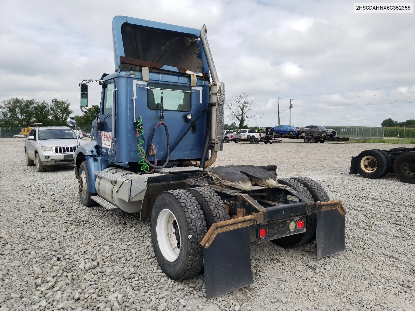 2006 International 9200 9200I VIN: 2HSCDAHNX6C352356 Lot: 66017864