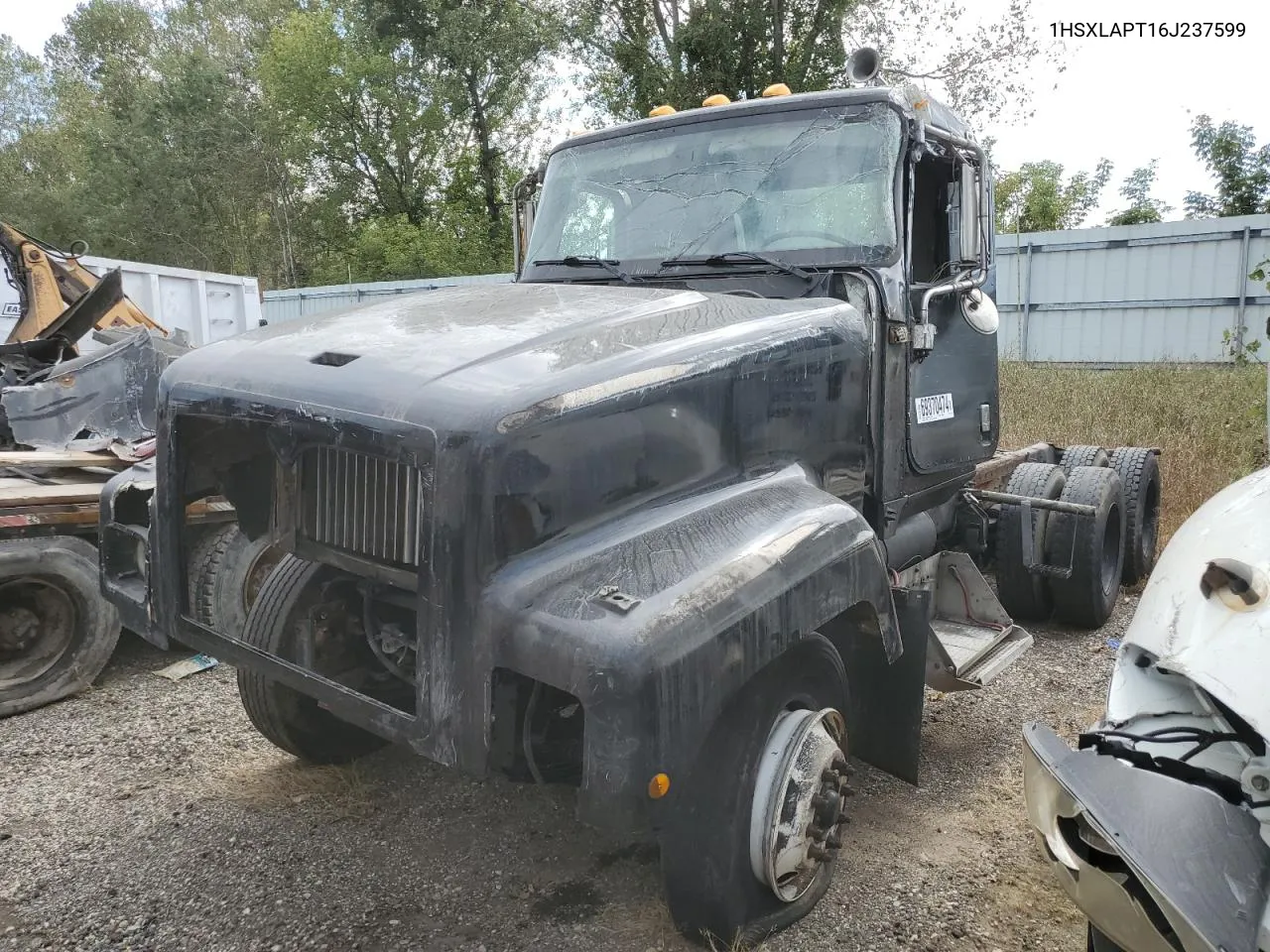 2006 International 5500 5500I VIN: 1HSXLAPT16J237599 Lot: 69370474