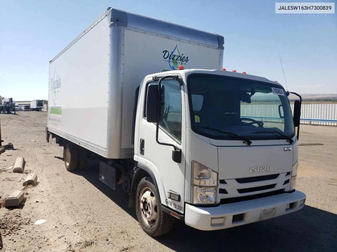 JALE5W163H7300839 2017 Isuzu Nrr