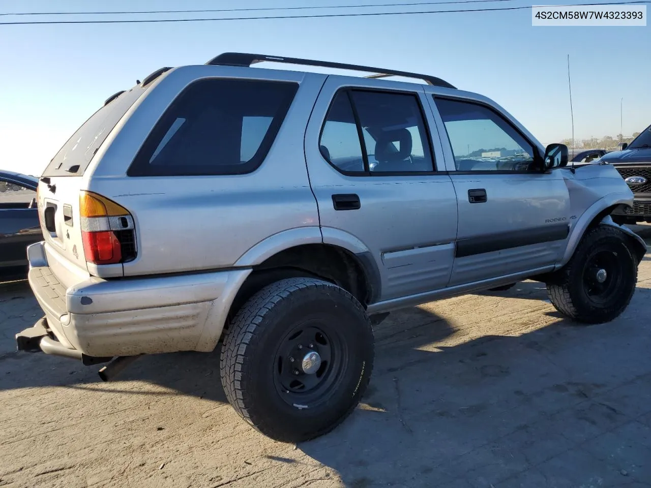 1998 Isuzu Rodeo S VIN: 4S2CM58W7W4323393 Lot: 77571224