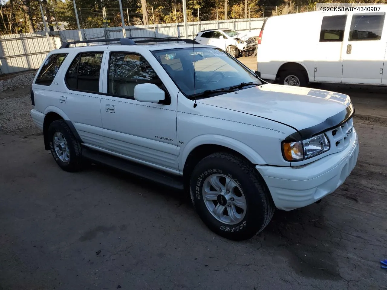 2000 Isuzu Rodeo S VIN: 4S2CK58W8Y4340907 Lot: 79683804