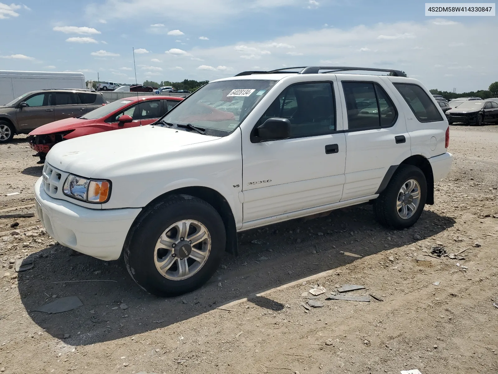 2001 Isuzu Rodeo S VIN: 4S2DM58W414330847 Lot: 64028134