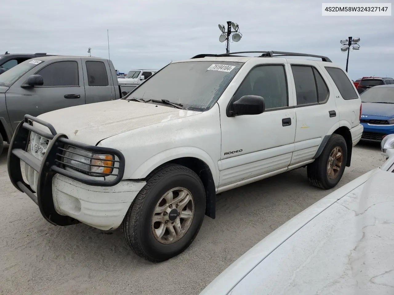 2002 Isuzu Rodeo S VIN: 4S2DM58W324327147 Lot: 75194104