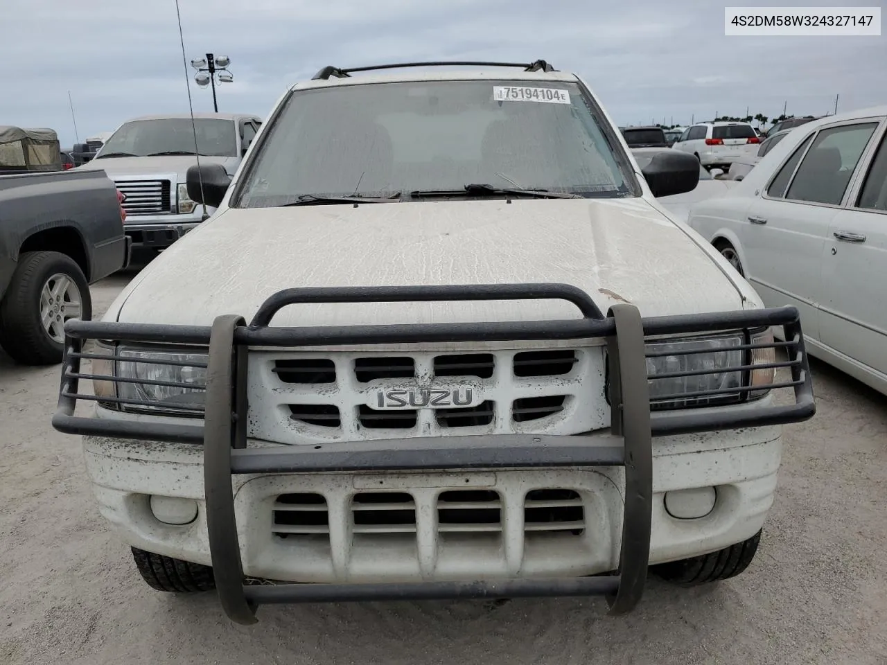 2002 Isuzu Rodeo S VIN: 4S2DM58W324327147 Lot: 75194104