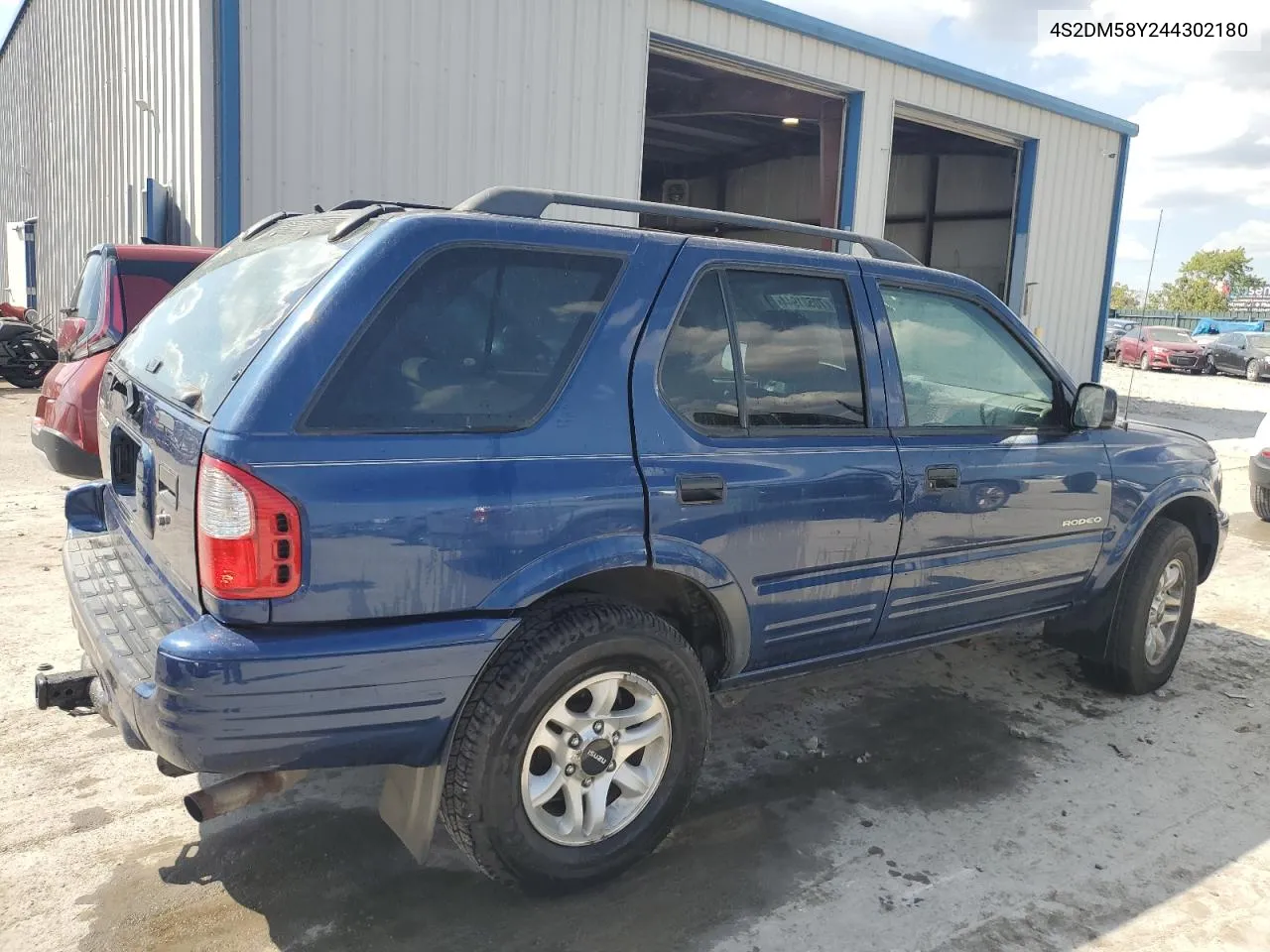 2004 Isuzu Rodeo S VIN: 4S2DM58Y244302180 Lot: 70521944