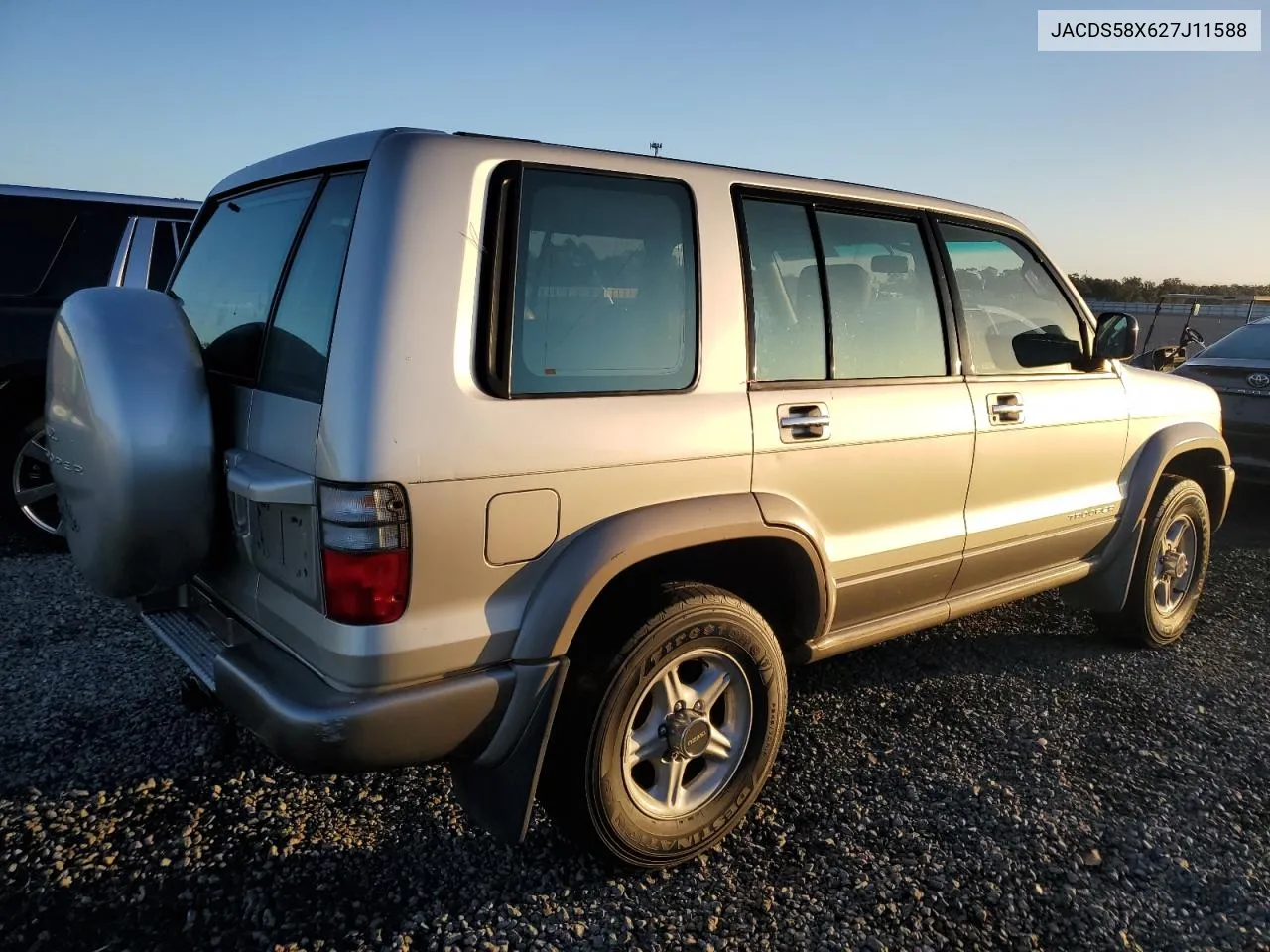 2002 Isuzu Trooper S VIN: JACDS58X627J11588 Lot: 76932404