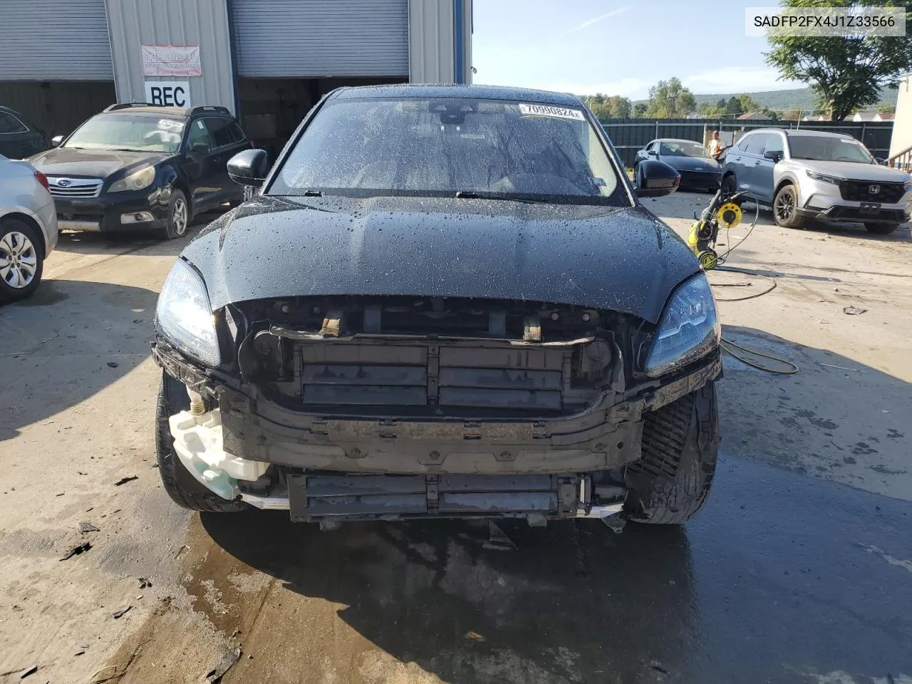 SADFP2FX4J1Z33566 2018 Jaguar E-Pace Se