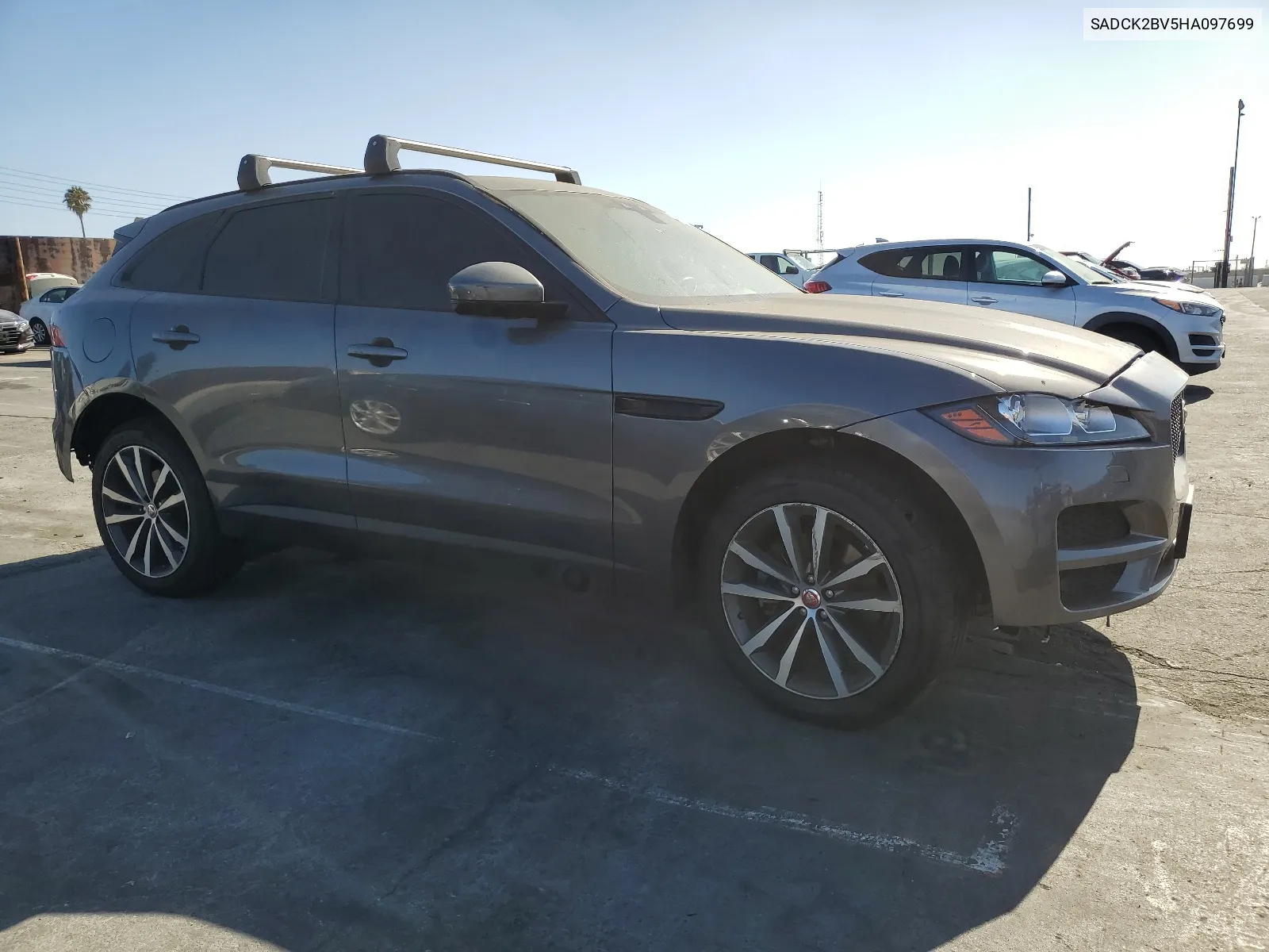 SADCK2BV5HA097699 2017 Jaguar F-Pace Prestige