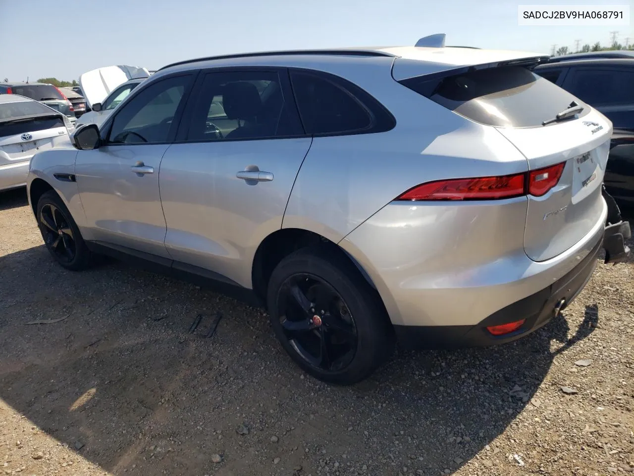 SADCJ2BV9HA068791 2017 Jaguar F-Pace Premium