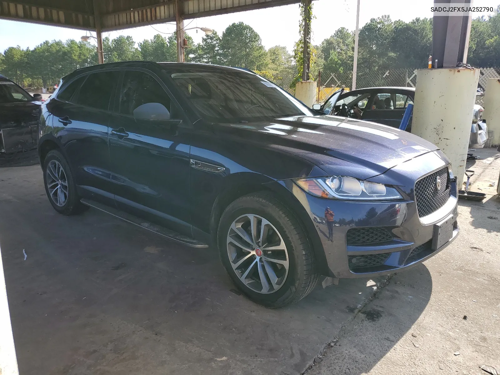 SADCJ2FX5JA252790 2018 Jaguar F-Pace Premium